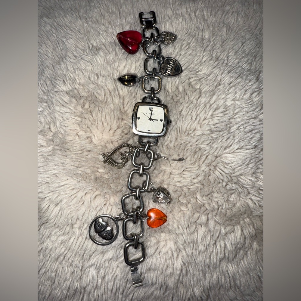 Vintage Fossil Charm Bracelet Watch Silver Tone Hearts Needs New Battery
